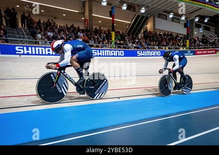 HELAL Rayan - LANDERNEAU Melvin ( FRA ) – France – Querformat - quer - horizontal - paysage - Evénement/Veranstaltung : Championnats du monde de cyclisme sur piste UCI 2024 - catégorie/Kategorie : cyclisme - cyclisme sur piste – Championnats du monde - Elite Men - Location/Ort : Europe – Danemark - Kopenhagen - Ballerup - Ballerup Super Arena - discipline : Team Sprint - distance : . M - date/Datum : 16.10.2024 – mercredi – jour 1 - photographe : © Arne Mill - frontalvision.com Banque D'Images