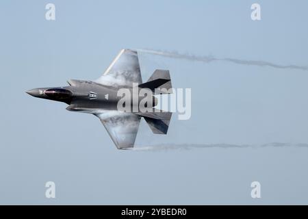 USAF, Lockheed Martin, F35A Lightnng II vol à basse altitude au pays de Galles Banque D'Images