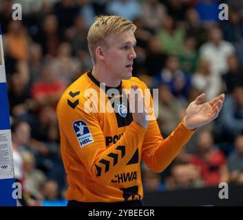 Gummersbach, Deutschland. 18 octobre 2024. Bertram Obling (VfL Gummersbach, #16) VfL Gummersbach - ThSV Eisenach, 18.10.2024, Handball Daikin HBL Handball Bundesliga, 7. Spieltag crédit : dpa/Alamy Live News Banque D'Images