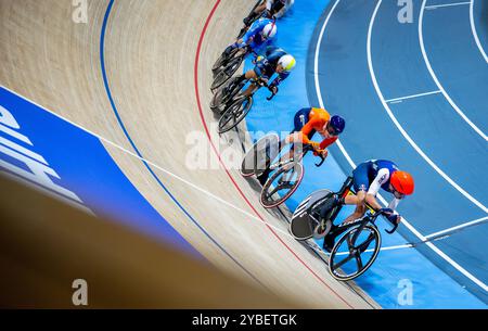 BALLERUP - Philip Heijnen pendant la course aux points le troisième jour des Championnats du monde de cyclisme sur piste au Ballerup Super Arena. ANP IRIS VAN DEN BROEK Banque D'Images