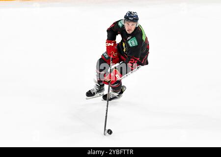 Eishockey DEL - 24/25 - 10. Spieltag : Düsseldorfer EG vs Kölner haie am 18.10.2024 im PSD Bank Dome in Düsseldorf Düsseldorfs Brendan O`Donnell (Nr.21) Foto : osnapix Banque D'Images