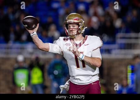 Durham, Caroline du Nord, États-Unis. 18 octobre 2024. Brock Glenn (11 ans), le quarterback des Seminoles de Floride, affronte les Duke Blue Devils lors de la première moitié du match de football de l'ACC au Wallace Wade Stadium de Durham, Caroline du Nord. (Scott Kinser/CSM). Crédit : csm/Alamy Live News Banque D'Images