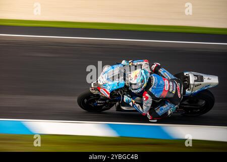 Phillip Island, Victoria, Australie. 19 octobre 2024. Le pilote MotoGP Trackhouse Racing RAUL FERNANDEZ (25 ans) navigue au virage 6 en Sibérie lors des qualifications 1 samedi au Qatar Airways Australian Motorcycle Grand Prix 2024. (Crédit image : © James Forrester/ZUMA Press Wire) USAGE ÉDITORIAL SEULEMENT! Non destiné à UN USAGE commercial ! Banque D'Images