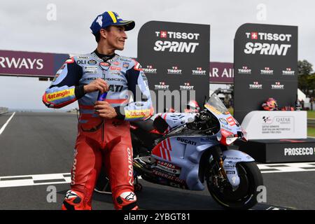 MELBOURNE, AUSTRALIE. 19 octobre 2024. Sur la photo : Marc Márquez, #93 d'Espagne, à cheval pour Gresini Racing a terminé à la 2ème place pour le MotoGP Tissot Sprint au Qatar Airways Australian Motorcycle Grand Prix 2024 qui s'est tenu sur le circuit de Phillip Island. Crédit : Karl Phillipson/Alamy Live News Banque D'Images