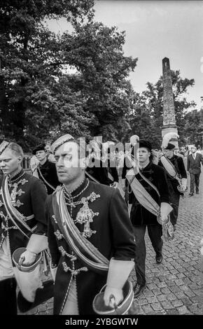 Allemagne, Potsdam, 17 août 1991, fraternités, lors de l'enterrement des restes mortels de Frédéric II à Potsdam Sanssouci, Europe Banque D'Images