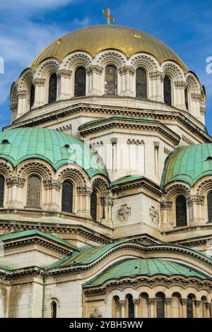 Sofia, Bulgarie - 17 octobre 2024 : la cathédrale Saint-Alexandre Nevski est le bâtiment le plus célèbre de Sofia, Bulgarie. Banque D'Images