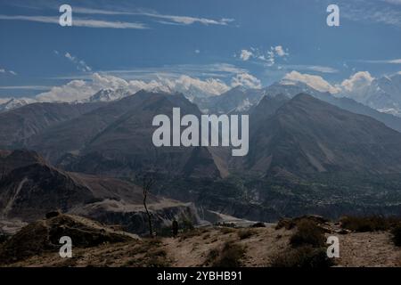 Vue de Hunza depuis le mémorial de la Reine Victoria, Karimabad, Hunza, Gilgit-Baltistan, Pakistan Banque D'Images