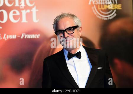 Lyon, France. 19 octobre 2024. Alfonso Cuaron à la cérémonie de remise des prix du festival de la lumière à Lyon, France, le 19 octobre 2024. (Photo de Romain Doucelin/NurPhoto) crédit : NurPhoto SRL/Alamy Live News Banque D'Images