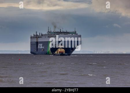 Véhicule en route pour les quais de Royal Portbury Banque D'Images