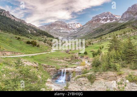 Vallée d'Aisa, Parc naturel Valles Occidentales, Huesca, Espagne Banque D'Images