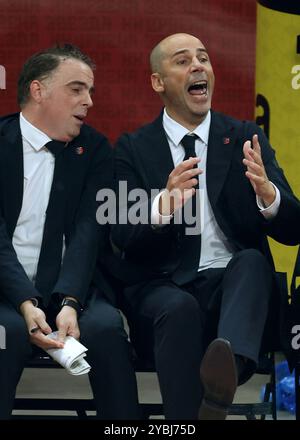 Belgrade, Serbie. 18 octobre 2024. Joan Penarroya (R) Barcelona lors du match de basket-ball de Turkish Airlines Euroleague entre Crvena Zvezda Meridianbet Belgrade et FC Barcelone le 18 octobre 2024 à Belgrade Arena, Serbie - photo Aleksandar Djorovic/DPPI crédit : DPPI Media/Alamy Live News Banque D'Images