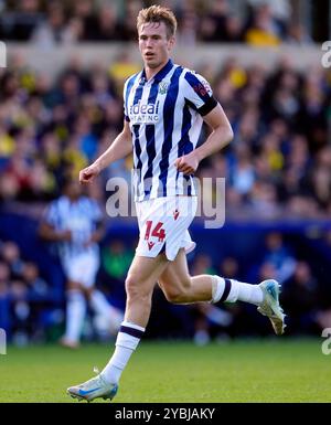 West Bromwich Albion Torbjorn Heggem lors du Sky Bet Championship match au Kassam Stadium, Oxford. Date de la photo : samedi 19 octobre 2024. Banque D'Images