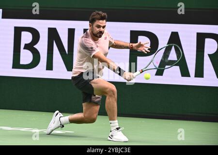 Stockholm, Suède. 19 octobre 2024. STOCKHOLM, SUÈDE 20241019Stan Wawrinka, de Suisse, en action lors de la demi-finale BNP Paribas Nordic Open ATP tennis Sinlges match contre Tommy Paul, des États-Unis, au Royal Tennis Hall, à Stockholm, Suède, le 19 octobre 2024. Photo : Claudio Bresciani/TT/Code 10090 crédit : TT News Agency/Alamy Live News Banque D'Images