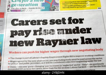 Social 'les aidants prêts à augmenter les salaires en vertu de la nouvelle loi (Angela) Rayner' inewspaper i journal titre page d'accueil article 23 octobre 2024 Londres Royaume-Uni Banque D'Images