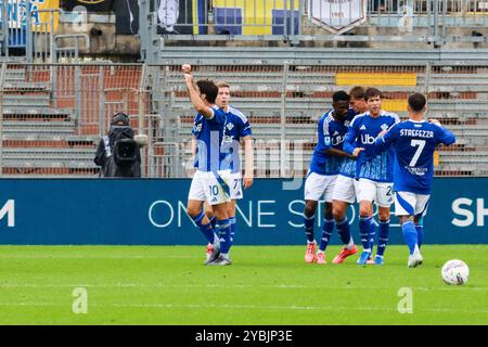 Célèbre son but Nicolas Paz(Como 1907) Football - Italien, Serie A - Como 1907 vs Parma Calcio, 2024-25 match au Stadio Giuseppe Sinigaglia à Côme (CO), Italie, 19.10.2024. Photo de Marius Bunduc/LiveMedia lors de Como 1907 vs Parma Calcio, match de football italien Serie A à Côme, Italie, le 19 octobre 2024 Banque D'Images