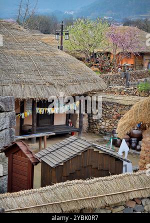 Village de Naganeupseong, situé à Nagan-myeon, Suncheon, province de Jeollanam-do, Corée du Sud. Banque D'Images