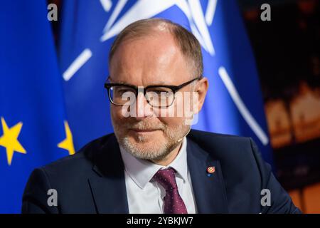 RIGA, Lettonie. 19 octobre 2024. Andris Spruds, ministre de la Défense de Lettonie, lors de la Conférence de Riga 2024. Crédit : Gints Ivuskans/Alamy Live News Banque D'Images