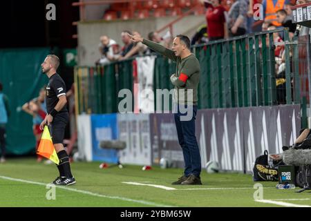 Liège, Belgique. 16 octobre 2024. L'entraîneur-chef Stéphane Guidi de Standard `photographié lors d'un match de football féminin entre Standard Femina de Liege et RSC Anderlecht Women lors de la 3ème journée de la saison 2024 - 2025 dans la Super League belge Lotto Womens, le mercredi 16 octobre 2024 à Liège, BELGIQUE . Crédit : Sportpix/Alamy Live News Banque D'Images