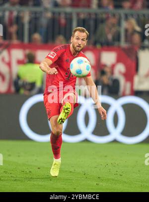 Munich, Allemagne. 19 octobre 2024. Harry Kane, FCB 9 dans le match FC BAYERN MUENCHEN - VFB STUTTGART le 19 octobre 2024 à Munich, Allemagne. Saison 2024/2025, 1.Bundesliga, FCB,, München, journée 7, 7.Spieltag photographe : Peter Schatz - LA RÉGLEMENTATION DFL INTERDIT TOUTE UTILISATION DE PHOTOGRAPHIES comme SÉQUENCES D'IMAGES et/ou QUASI-VIDÉO - crédit : Peter Schatz/Alamy Live News Banque D'Images