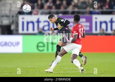 Alkmaar, pays-Bas. 19 octobre 2024. ALKMAAR, 19-10-2024, stade AFAS, saison 2024/2025, Football Néerlandais Eredivisie entre AZ et PSV, joueur PSV Mauro Junior crédit : Pro Shots/Alamy Live News Banque D'Images