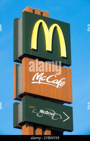 Marquage du logo McDonald's. Banque D'Images