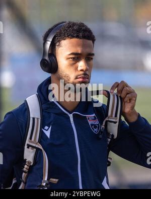 Perth, Écosse. 19 octobre 2024. Elijah Campbell arrive pour le William Hill SPFL Premiership match entre St Johnstone et Ross County au McDiarmid Park. Crédit : Connor Douglas/Alamy Live News Banque D'Images