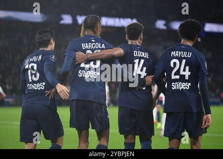 Paris, France. 19 octobre 2024. Julien Mattia/le Pictorium - Paris Saint Germain (PSG) vs RC Strasbourg Alsace, 19 octobre 2024 - 19/10/2024 - France/Ile-de-France (région)/Paris - Bradley Barcola célèbre son but lors de la rencontre entre le Paris Saint Germain (PSG) et le RC Strasbourg Alsace, 19 octobre 2024 crédit : LE PICTORIUM/Alamy Live News Banque D'Images