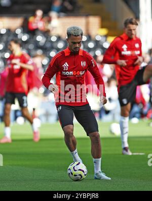 Londres, Royaume-Uni. 19 octobre 2024. Londres, 19 octobre 2024 : Antonee Robinson de Fulham lors du match de premier League entre Fulham et Aston Villa au Craven Cottage le 19 octobre 2024 à Londres, Angleterre. (Pedro Soares/SPP) crédit : photo de presse SPP Sport. /Alamy Live News Banque D'Images