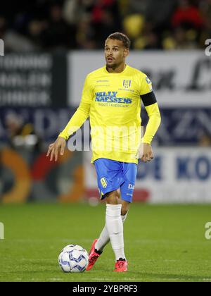 WAALWIJK - Liam van Gelderen du RKC Waalwijk lors du match Néerlandais Eredivisie entre le RKC Waalwijk et le FC Twente au Mandemakers Stadium le 19 octobre 2024 à Waalwijk, pays-Bas. ANP BART STOUTJESDIJK Banque D'Images