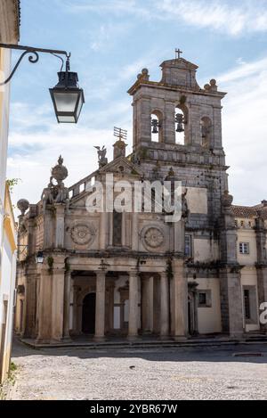 Portail de l'église et couvent de notre-Dame de grâce à Evora, Portugal Banque D'Images