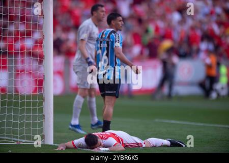 Porto Alegre, Brésil. 19 octobre 2024. Rafael Borre de l'Internacional lors du match entre l'Internacional et Gremio, pour la Serie A 2024 brésilienne, au stade Beira-Rio, à Porto Alegre, le 19 octobre 2024 photo : Max Peixoto/DiaEsportivo/Alamy Live News Credit : DiaEsportivo/Alamy Live News Banque D'Images