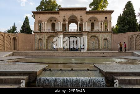 Mahan Kerman Iran 19 septembre 2024 : jardin historique Shahzadeh Mahan. Jardin persan historique classé au patrimoine mondial de l'UNESCO près de Mahan Banque D'Images