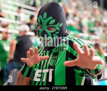 Austin, Texas, États-Unis. 19 octobre 2024. Un supporter de l'Austin FC avant le début d'un match de Major League Soccer entre l'Austin FC et les Colorado Rapids le 19 octobre 2024 à Austin, Texas. Austin a gagné, 3-2. (Crédit image : © Scott Coleman/ZUMA Press Wire) USAGE ÉDITORIAL SEULEMENT! Non destiné à UN USAGE commercial ! Banque D'Images