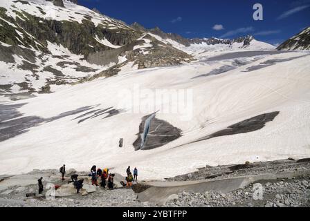 Équipe d'expédition est prêt pour une randonnée sur le glacier du Rhône Banque D'Images