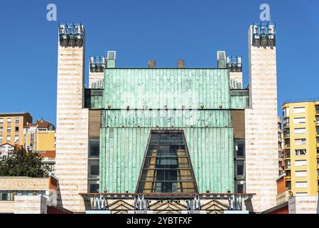 Santander, Espagne, 13 septembre 2020 : Palacio de Festivales ou Palais des Festivales, un célèbre théâtre dans la baie de Santander conçu par l'architecte Oiza, eu Banque D'Images