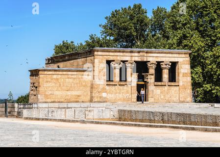 Madrid, Espagne, 3 juillet 2021 : Temple de Debod. C'est un ancien temple égyptien qui a été démantelé et reconstruit dans le centre de Madrid, en Europe Banque D'Images