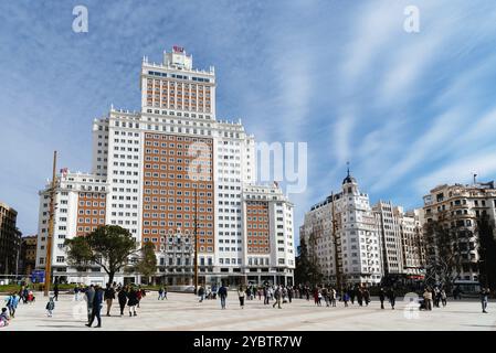 Madrid, Espagne, 5 février 2022 : Plaza de Espana ou place d'Espagne est une grande place et destination touristique populaire située dans le centre de Madrid. Il featur Banque D'Images