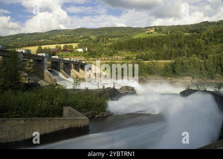 La centrale hydroélectrique Hunderfossen en Norvège, près de Lillehammer Banque D'Images