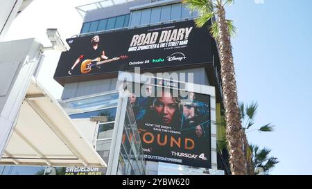 Los Angeles, Californie, États-Unis 19 octobre 2024 Road Diary Bruce Springsteen & The E Street Band Billboard et trouvé Billboard sur Sunset Blvd le 19 octobre 2024 à Los Angeles, Californie, États-Unis. Photo de Barry King/Alamy Stock photo Banque D'Images