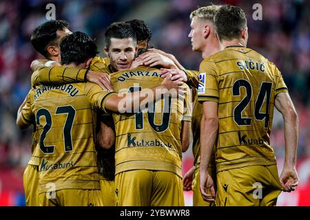 Mikel Oyarzabal de Real Sociedad célèbre le 0-1 lors du match la Liga EA Sports entre Girona FC et Real Sociedad disputé au stade Montilivi le 19 octobre 2024 à Gérone, Espagne. (Photo de Sergio Ruiz / Imago) Banque D'Images