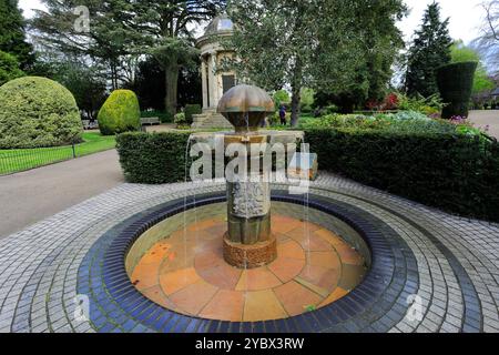 Fontaine commémorative tchèque dans les jardins Jephson, Royal Leamington Spa Town, comté de Warwickshire, Angleterre, Royaume-Uni Banque D'Images