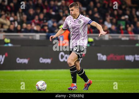 Milan, France, Italie. 19 octobre 2024. Jaka BIJOL d'Udinese Calcio lors du match de Serie A entre l'AC Milan et Udinese Calcio au stade San Siro le 19 octobre 2024 à Milan, Italie. (Crédit image : © Matthieu Mirville/ZUMA Press Wire) USAGE ÉDITORIAL SEULEMENT! Non destiné à UN USAGE commercial ! Banque D'Images