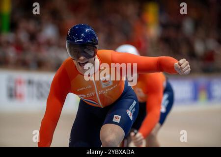 Ballerup, Danemark. 20 octobre 2024. BALLERUP, DANEMARK - 20 OCTOBRE : Harrie Lavreysen, des pays-Bas, pendant le jour 5 des Championnats du monde sur piste UCI Tissot 2024 au Ballerup Super Arena le 20 octobre 2024 à Ballerup, Danemark. (Photo Arne Mill/BSR Agency) crédit : BSR Agency/Alamy Live News Banque D'Images