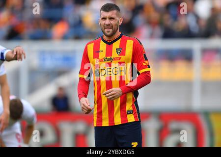 Lecce, Italie. 20 octobre 2024. Ante Rebic (3 US Lecce), l'attaquant central de Lecce, en action lors du match de Serie A Enilive entre l'US Lecce et l'ACF Fiorentina au stade via del Mare à Lecce, en Italie, dimanche 20 octobre 2024. (Crédit image : &#xa9 ; Giovanni Evangelista/LaPresse) crédit : LaPresse/Alamy Live News Banque D'Images