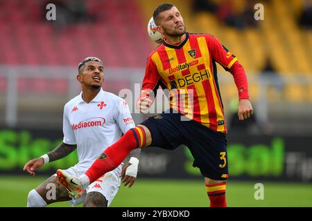 Lecce, Italie. 20 octobre 2024. Ante Rebic (3 US Lecce), l'attaquant central de Lecce, en action lors du match de Serie A Enilive entre l'US Lecce et l'ACF Fiorentina au stade via del Mare à Lecce, en Italie, dimanche 20 octobre 2024. (Crédit image : &#xa9 ; Giovanni Evangelista/LaPresse) crédit : LaPresse/Alamy Live News Banque D'Images