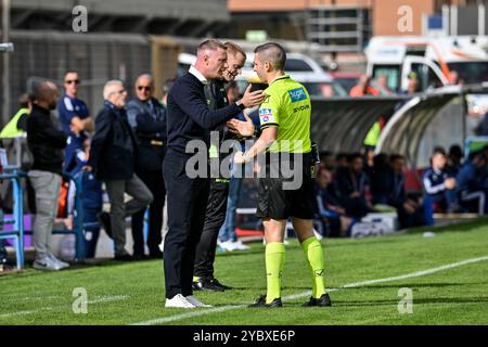 Ignazio Abate Monsieur de Ternana Calcio, Andrea Calzavara Arbitro, arbitre lors de Torres vs Ternana, match de football italien Serie C à Sassari, Italie, le 20 octobre 2024 Banque D'Images