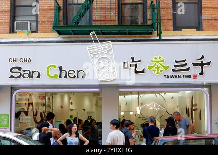 Chicha San Chen 吃茶三千, 72-74 Bayard St, New York. Photo de la vitrine d'un magasin de thé chinois taïwanais à Manhattan Chinatown. 纽约 紐約 美國 美国 Banque D'Images