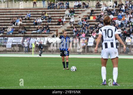 Milan, Italie. 20 octobre 2024. LINA MAGULL du FC INTERNAZIONALE gestes lors du match de football féminin de la Serie A 2024/2025 contre la Juventus (crédit image : © Ervin Shulku/ZUMA Press Wire) USAGE ÉDITORIAL SEULEMENT! Non destiné à UN USAGE commercial ! Banque D'Images