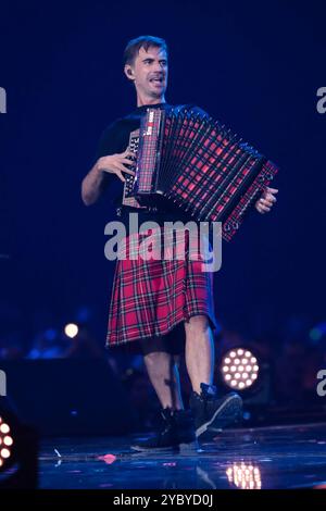 Modérateur Florian Silbereisen GER im Schotten-Rock - ARD Live Show SCHLAGERBOOOM 2024 - ALLES FUNKELT ALLES GLITZERT aus der Westfalenhalle in Dortmund *** animateur Florian Silbereisen GER in Schotten Rock ARD Live Show SCHLAGERBOOOM 2024 ALLES FUNKELT ALLES GLITZERT from the Westfalenhalle in Dortmund Banque D'Images