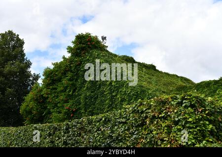 ancien bâtiment avec toit vert Banque D'Images